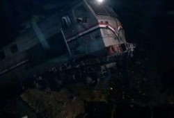 تعطل حركة قطارات الوجه القبلي بعد انقلاب قطار في أسوان