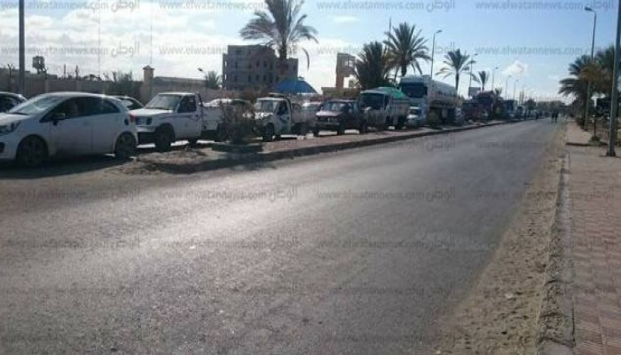 إغلاق الطريق الدولي قبالة المساعيد في غرب العريش