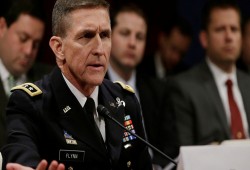 المخابرات الأمريكية تحقق مع مستشار ترامب