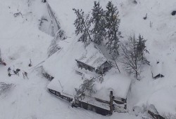 إيطاليا.. ارتفاع حصيلة ضحايا انهيار فندق إلى 23 قتيلا