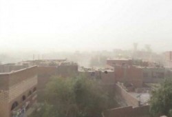 عاصفة ترابية مفاجئة تضرب أسوان