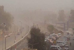 شبورة ترابية مفاجئة بأسوان أثناء زيارة السيسي.. والأهالي: "بركات ابن الفقرية"