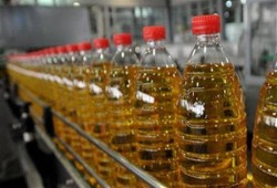 أهالى البحيرة يشتكون من نقص الزيت التمويني