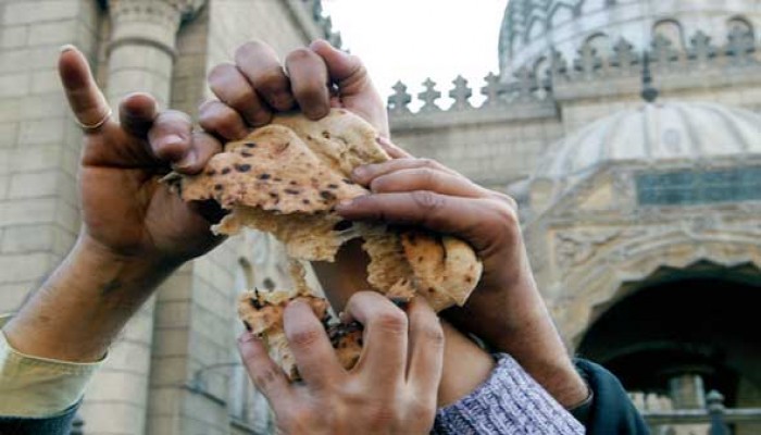 "تموين الانقلاب" تتجه لرفع سعر رغيف الخبز