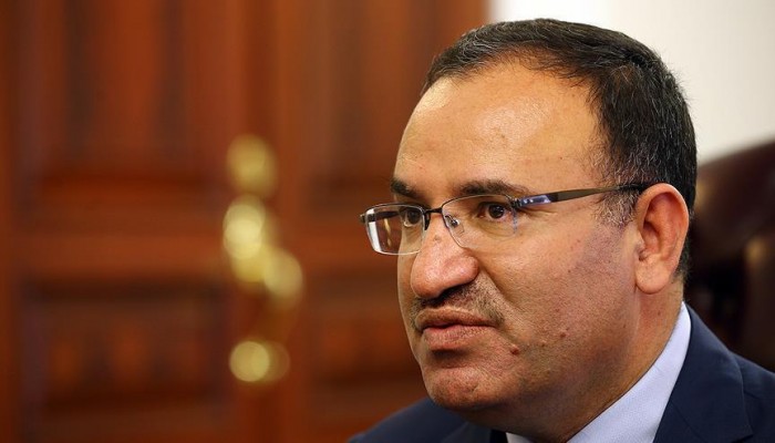 وزير العدل التركي: رفض القضاء اليوناني تسليم 8 انقلابيين أضرّ بعلاقتنا