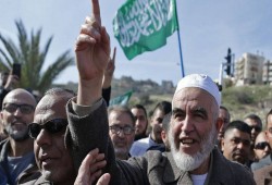 الشيخ صلاح: "الأقصى" للمسلمين ولا يخضع للمفاوضات