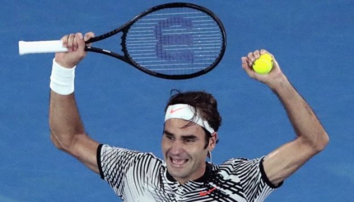 روجر فيدرر يهزم رافائيل نادال ويفوز ببطولة استراليا المفتوحة للتنس (فيديو)