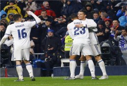 الملكي يفوز والجميع يخسر في أسعد أيام الريال هذا الموسم (فيديو)