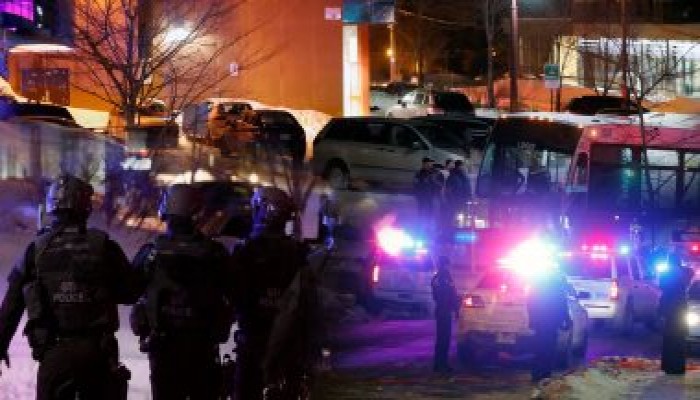 مصرع 6 أشخاص وإصابة 8 في هجوم على مسجد بكندا