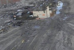 قرية ربع شنديد بإيتاى البارود تغرق فى الصرف الصحى وتجاهل محليات الانقلاب يزيد المعاناة