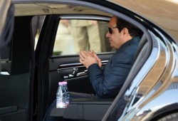 رئيس برلمان السيسي يهدر 18 مليون جنيه لشراء 3 سيارات وقائده يدعو الشعب للتقشف