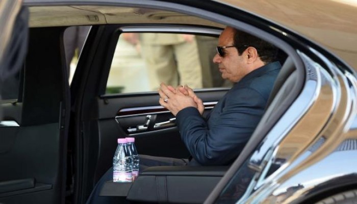 رئيس برلمان السيسي يهدر 18 مليون جنيه لشراء 3 سيارات وقائده يدعو الشعب للتقشف