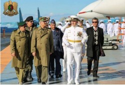 صحيفة روسية: حفتر يحاول السيطرة على ليبيا بدعم روسي