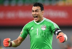 الحضري الأسطوري يقود مصر إلى النهائي الأفريقي