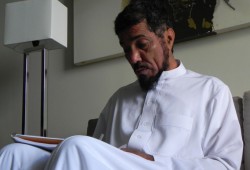 رسالة مؤثرة من "العودة" في رثاء زوجته