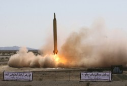 بعد تجربة "البالستي" .. إيران تطلق مناورات صاروخية
