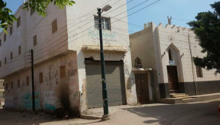 غضب بين أهالي قرية بالبحيرة بعد تعديات صاحب نفوذ على حرم مسجد