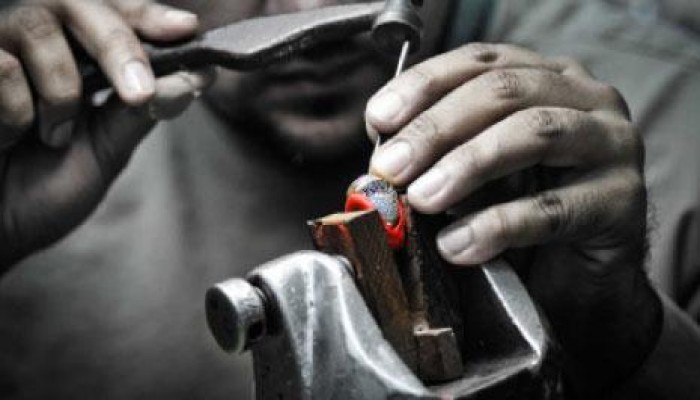 بالفيديو :كيف تربع لبنان الشقيق على عرش صناعة المجوهرات؟؟