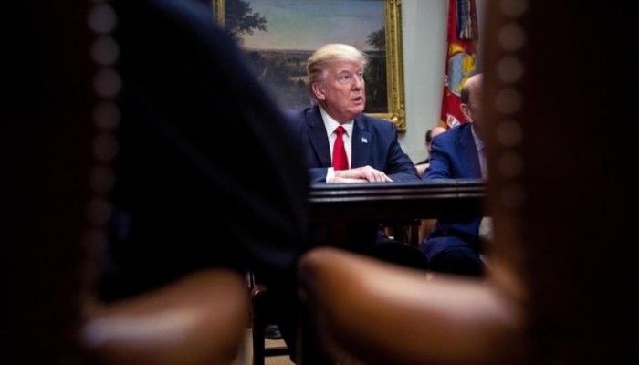 نيويوركر: العالم الآن بين يدي "مريض نفسي"