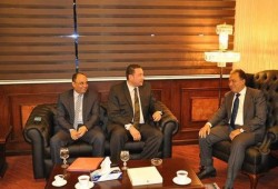 انتهاء ازمة الصيادلة مع وزير صحة الانقلاب والغاء الاضراب