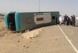 مصرع وإصابة 15 شخصا في "انقلاب" أتوبيس برأس سدر