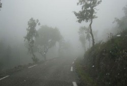 فرنسا ترفع حالة الطوارئ بعد انقطاع الكهرباء عن 33 ألف منزل بسبب الأمطار