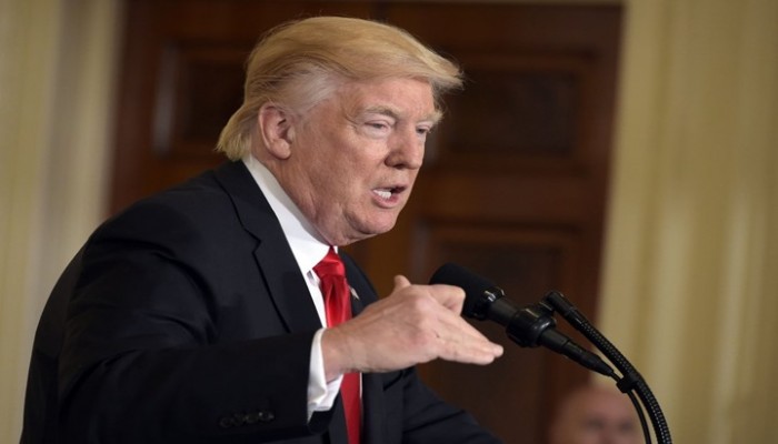 ترامب يعاود الحديث عن "الإرهاب الإسلامي" ويتوعد