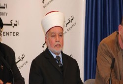 "مفتي القدس" يدين مصادقة "الكنيست" على "قانون التسوية"