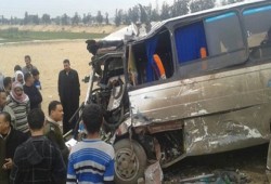 مصرع شخص وإصابة آخر أثر انقلاب أتوبيس بالإسكندرية