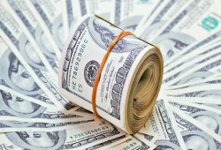 بنك مصر يتوقع هبوط سعر الدولار خلال ساعات .. وخبراء: سيعود للارتفاع قريباً