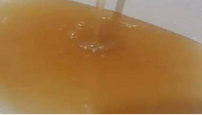 أهالى قرى مطوبس وفوه بكفر الشيخ يشكون من تلوث مياه الشرب