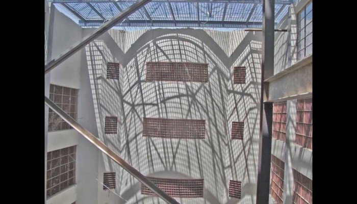 أوضاع سجن المنيا يكشفها معتقل في رسالة مسربة