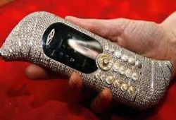 بالفيديو :  أغلى جوال فى العالم فمن يقدر على الشراء