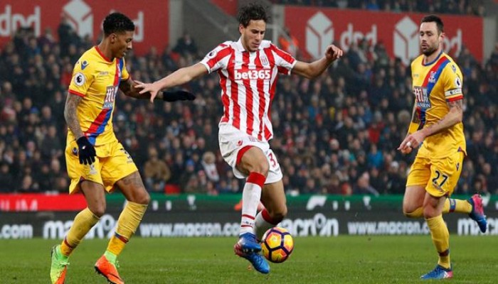 رمضان يصنع هدفا يقود ستوك للفوز على بالاس والتقدم بجدول البريميرليج