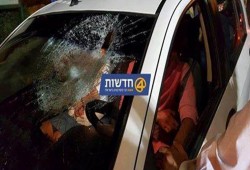 إصابة مستوطنَين رشقًا بالحجارة غرب بيت لحم