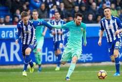 برشلونة يسحق منافسه على لقب الكأس بسداسية في الدوري