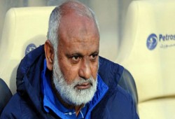 مختار يعلن استقالته من الاتحاد على الهواء قبل مواجهة المقاولون