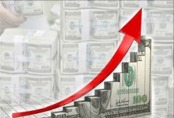 خبير اقتصادي: الدولار سيبدأ في الارتفاع مع عودة الإستيراد من الصين