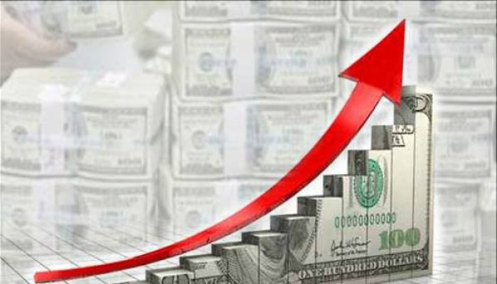 خبير اقتصادي: الدولار سيبدأ في الارتفاع مع عودة الإستيراد من الصين