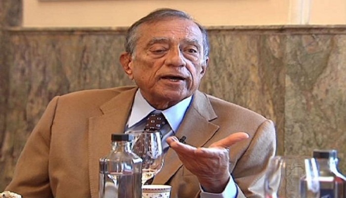 قضاء الانقلاب يصدر قرار بإلغاء  التحفظ على أموال حسين سالم وأسرته