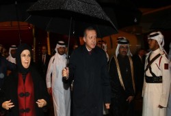 أردوغان يصل قطر آخر محطة في جولته الخليجية