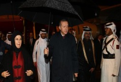 أردوغان يصل قطر آخر محطة في جولته الخليجية