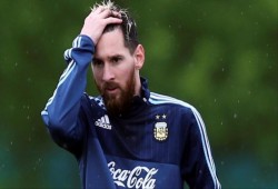 ميسي يلغي زيارته لمصر