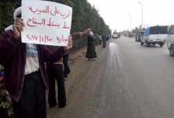 سلسلة بشرية لثوار النوبارية تتحول لمسيرة رافضة لحكم العسكر