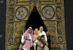 أردوغان يؤدي مناسك العمرة في ختام جولته الخليجية (صور)