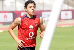 الأهلي يتراجع ويوافق على انضمام لاعبيه لمنتخب الشباب