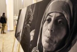 "أمهات سوريا" .. 30 سيدة يروين ويلات الحرب بصور وكتاب