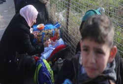 الانقلاب يفتح معبر رفح يوم السبت لعودة العالقين