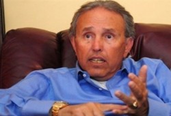 خبير اقتصادي يكشف المسكوت عنه في انخفاض سعر الدولار