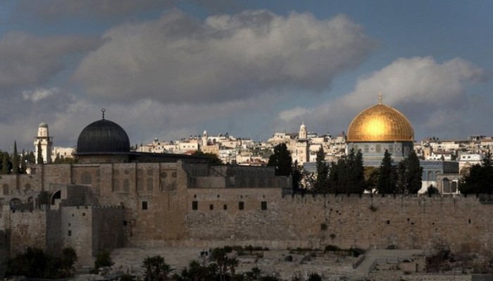 محلل لـ "CNN": هذا ما سيحدث في العالم العربي حال نقل السفارة الأمريكية للقدس